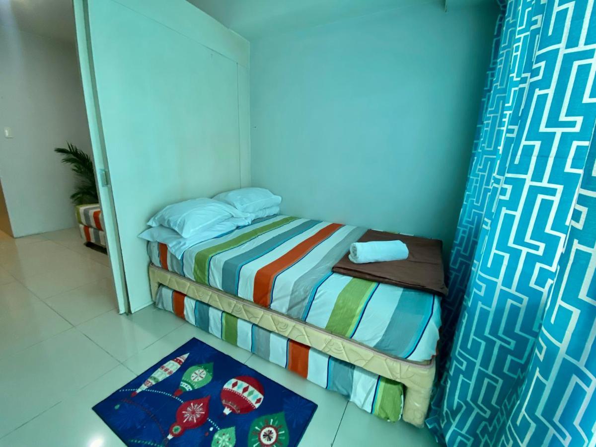 Madison Place At Sea Residences Manila Exterior foto
